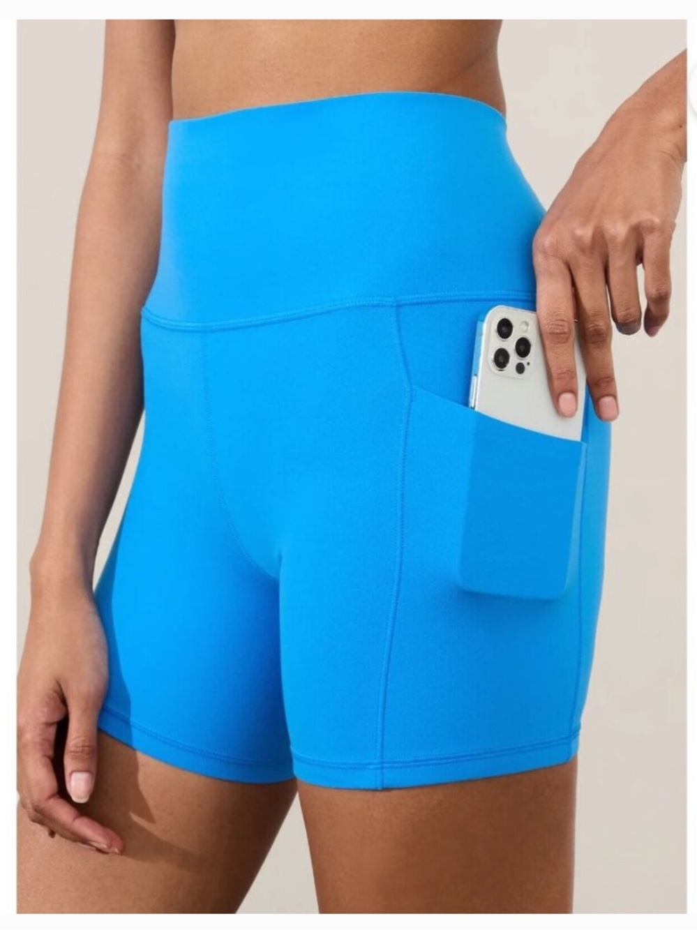 Athleta Salutation short